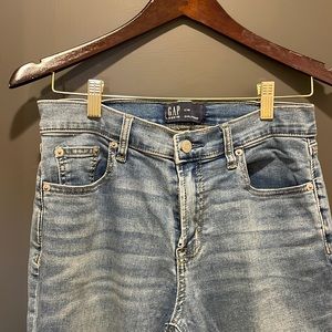 Gap Girlfriend Jeans Size 4